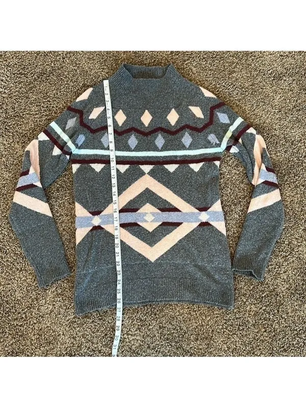 Pink Rose geometric mock neck sweater medium - Image 8