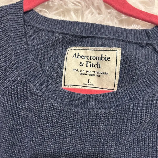Abercrombie & Fitch blue cold-shoulder knit sweater long sleeve crew neck Large - Image 9