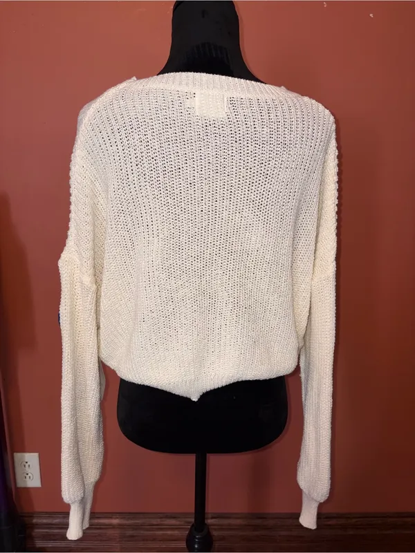 Women's Cream Heart-Appliqué Knit Sweater - Image 4