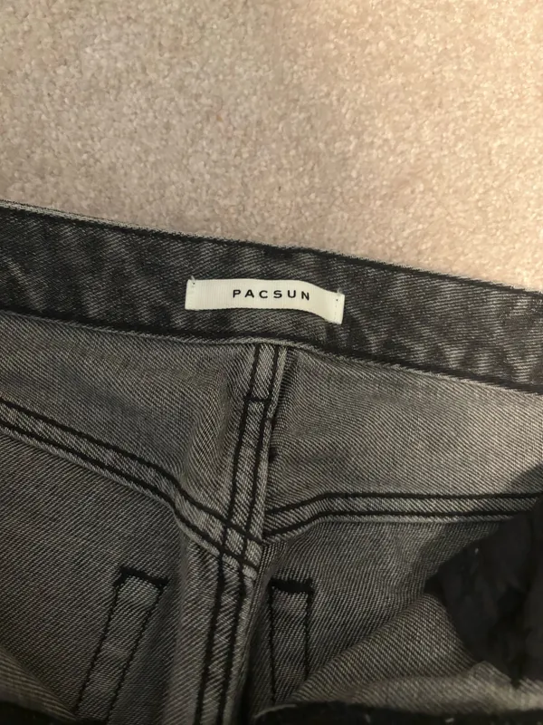 Pacsun black/dark grey ripped 90s boyfriend jeans - Image 5