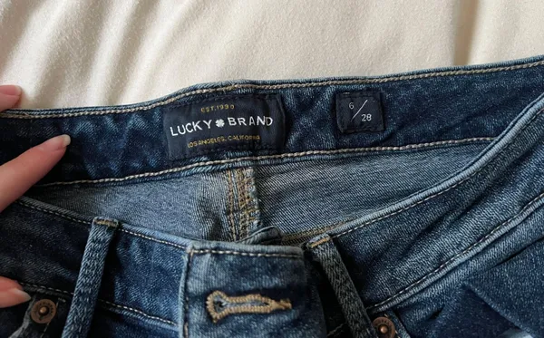 Lucky Brand Jeans - Image 3
