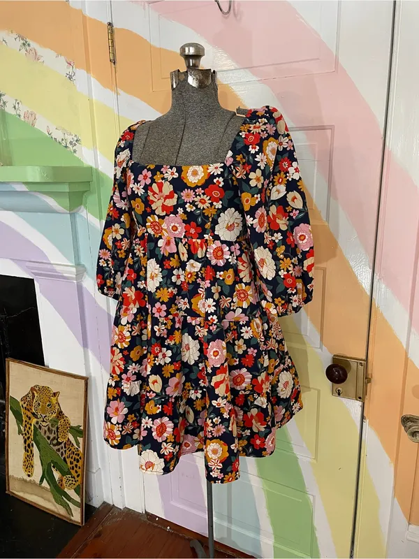 KARLIE Floral Poplin Cotton Tiered Tie Back Smocked Puff Sleeve Dress Sz S 💚🎀 - Image 3