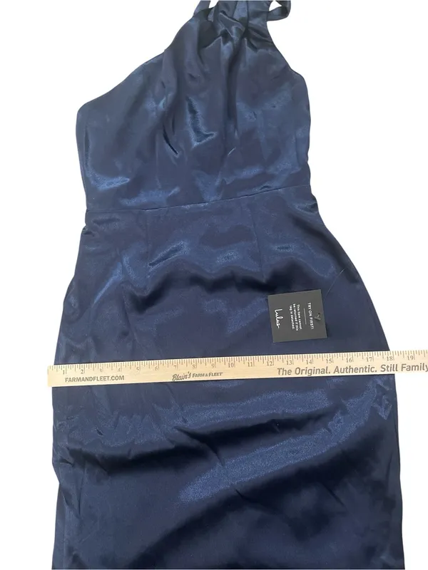 Wedding Guest Bridesmaid Lulu's One-Shoulder Satin Maxi Dress in Navy - Image 7