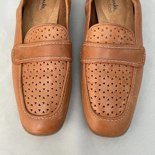 Clarks Collection Lyrical Way Shoe Size 7 Brown Leather Loafers Flats Perforated - Image 3