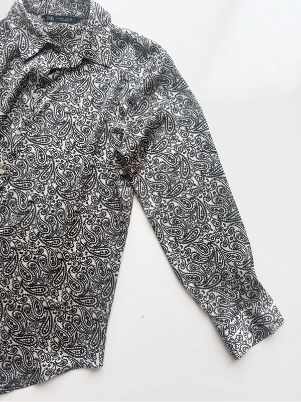 Zara Satin Paisley Button Up Shirt Size Medium - Cream and Black - Image 5