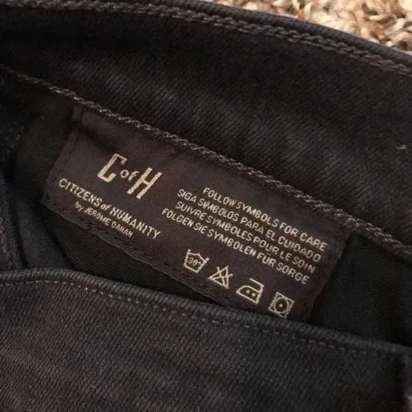 Citizens of Humanity distressed mini skirt - Image 10
