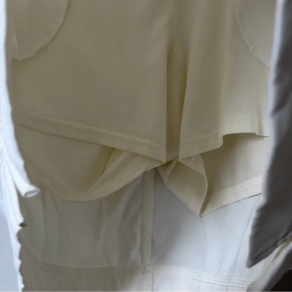 Columbia Women Omni-Shield Advanced Repellency Training White Skort size M‎ - Image 3