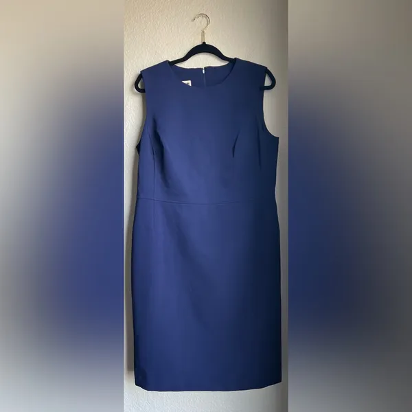 Anne Klein Navy Sheath Dress - Image 2