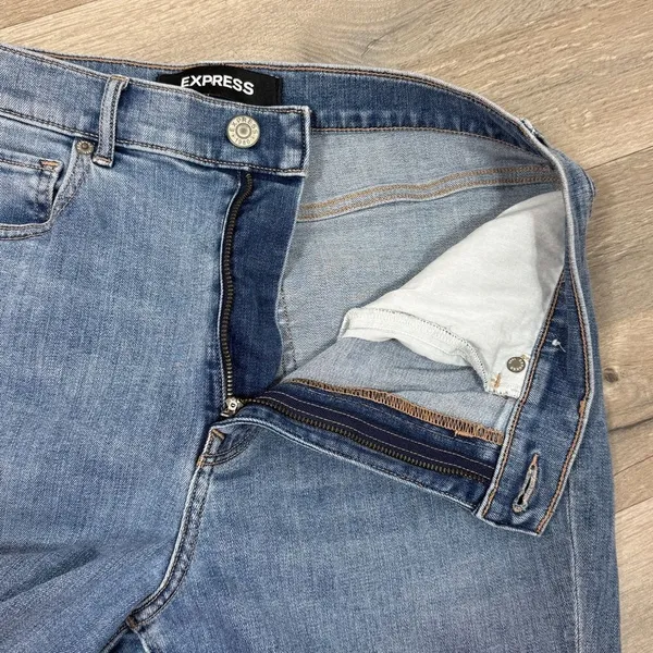 Express Super High Rise Mom Jeans‎ Blue 10 Crop Straight - Image 6
