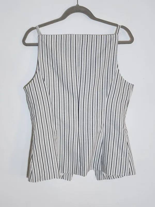 VICI Black and White Stripe Button Down Sleeveless Vest Style Top Sz Large NWOT - Image 5