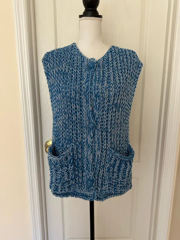 Zara Woman’s Loose Knit Blue Sweater Vest with Big Blue buttons, Sz L - Image 4