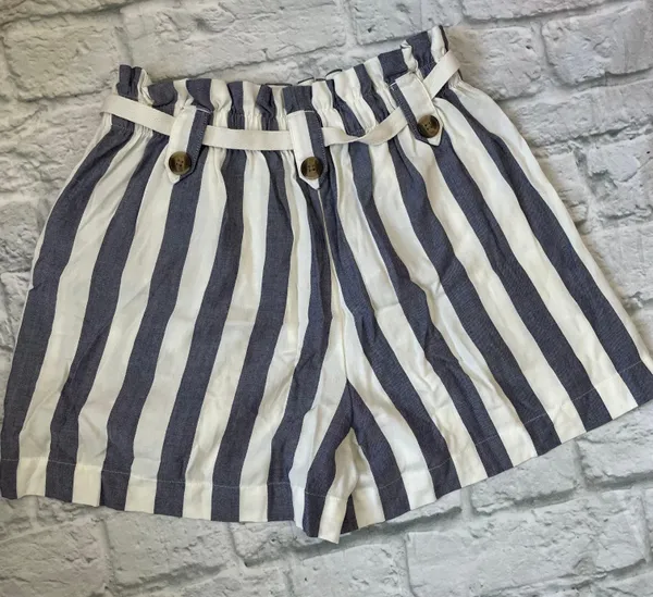 American Eagle Paper Bag Stripe Shorts - Image 8