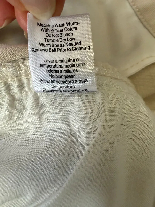 Venus women's khaki colored flat front chino shorts with pockets size 4 - Image 8