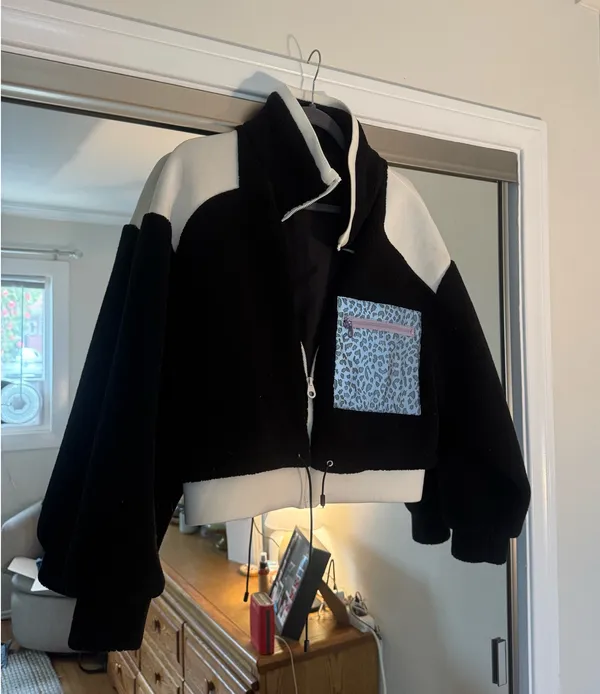 ZARA Sherpa Jacke Black White & Cheetah Print - Image 3