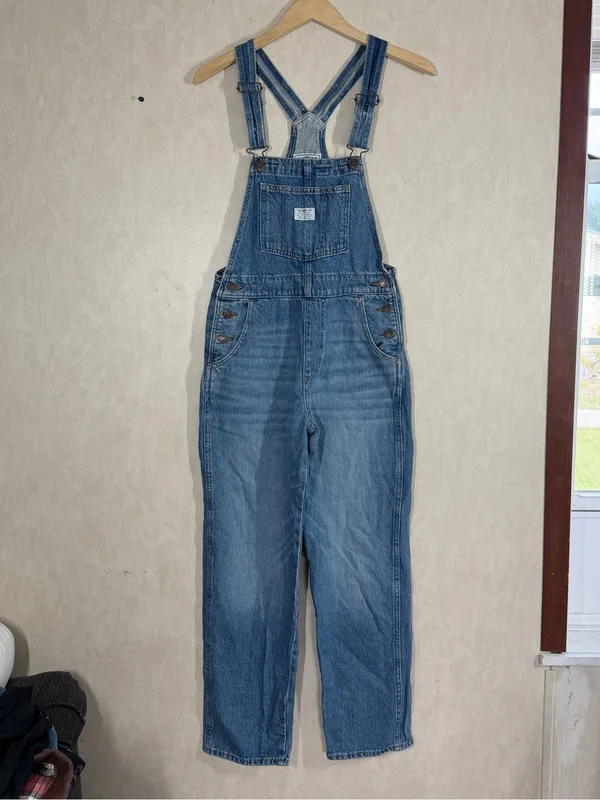 Levi’s Women’s Vintage Jeans Cotton Denim Overalls in Medium Wash XS - Image 3