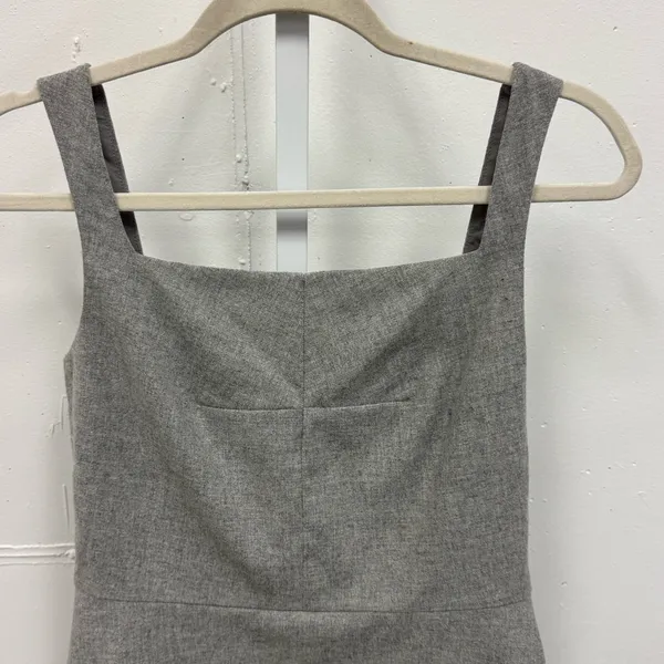 Banana Republic Women's Wool Blend V-neck Peplum Top Sleeveless Top Heather Gray - Image 3