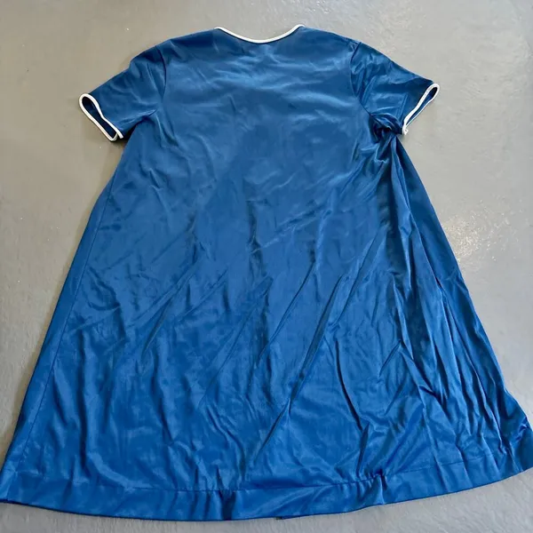 Vintage Navy Blue Embroidered Silky Night Gown with Cap Sleeves M/L - Image 4