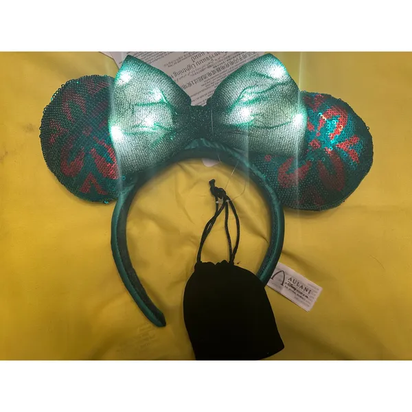NWT 2022 Disney Aulani Exclusive Christmas Minnie Sequin Light-Up Ears headband - Image 3