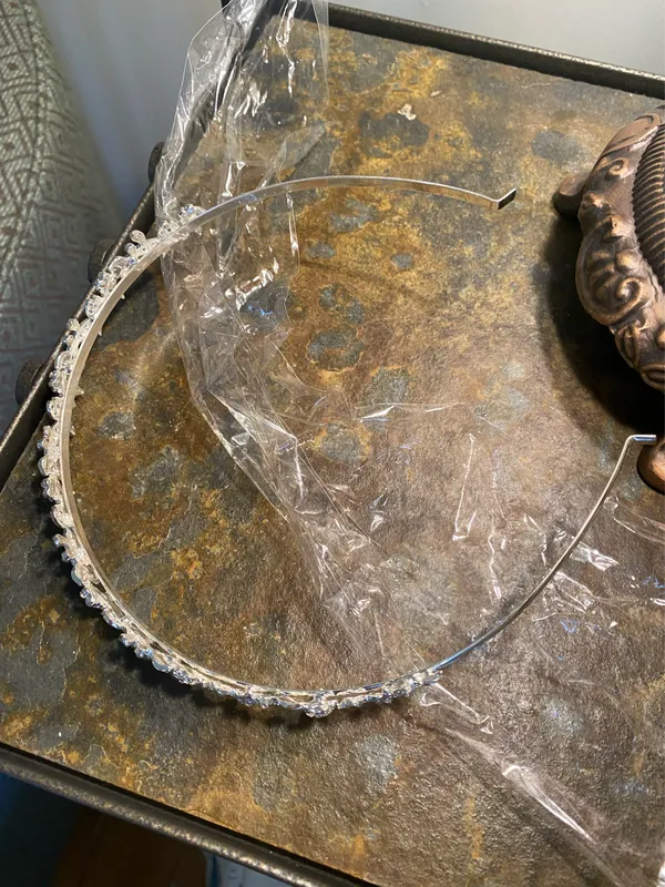 Silver metal headband with flowers and rhinestones on a vine - Image 3