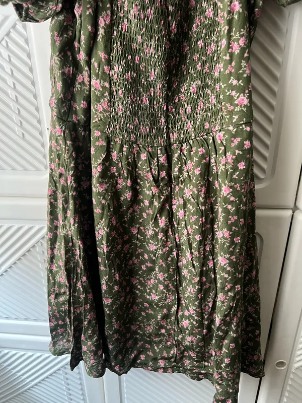 Francesca’s Floral Green Dress - Image 9