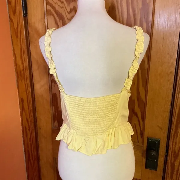 Urban outfitters yellow feminine tank top - Image 7