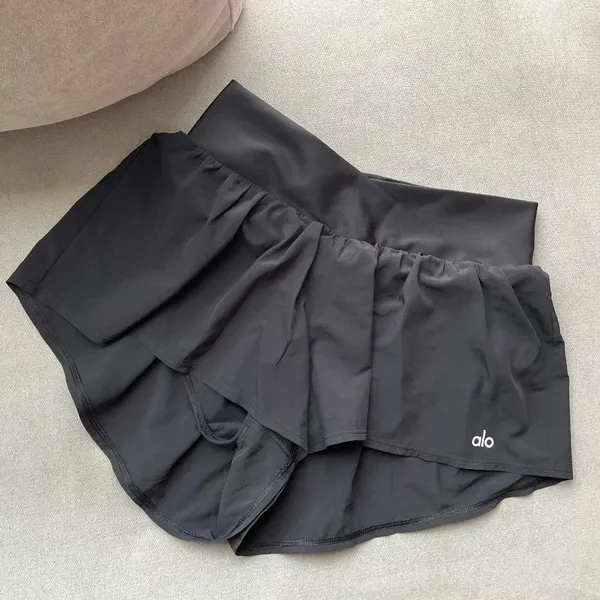 Alo Yoga V-Cute Running Short Black XS - Image 2