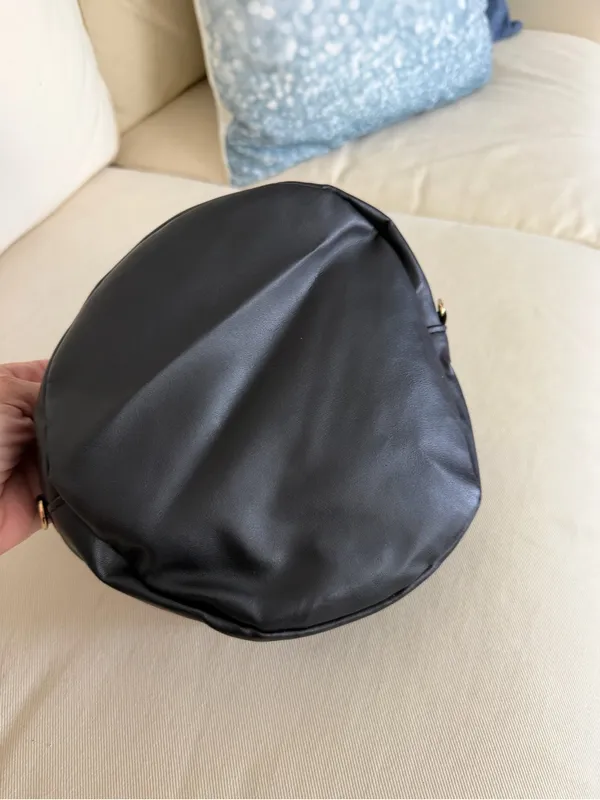 Black Quilted Round Crossbody Bag - Unbranded - Image 5