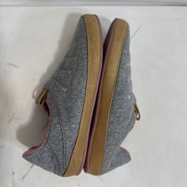 Olukai Lania Kilohana Slippers Gray Pink Quilted Lounge Slide Shoes Womens Sz 8 - Image 6