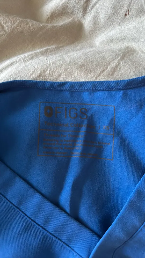 FIGS royal blue Scrub set top and Pants Catarina top and Zamora Jogger - Image 4
