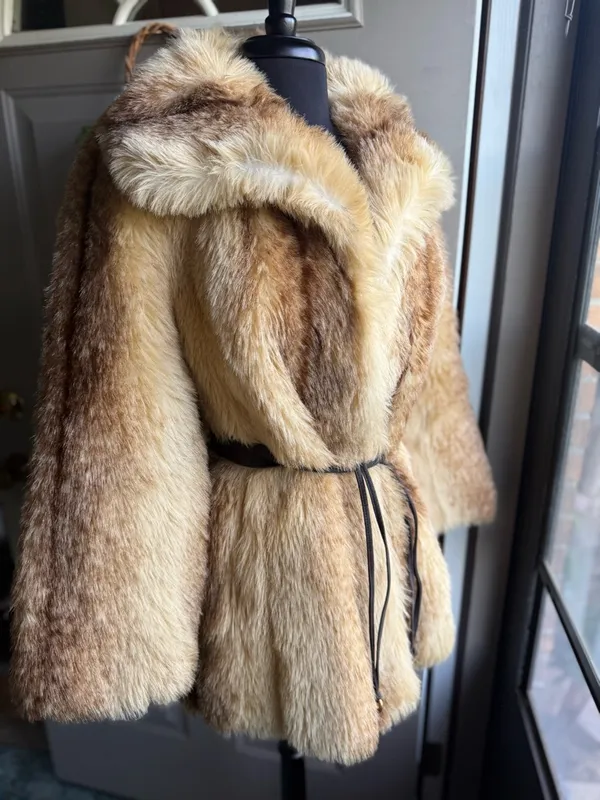 Vintage Tissavel France Gino Rossi faux fur collared belted coat, size medium - Image 5