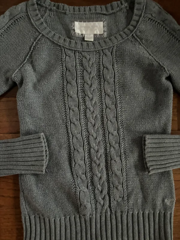 American Eagle Y2k Abercrombie grey cable knit scoop neck bella swan elena gilbert sweater - Image 5