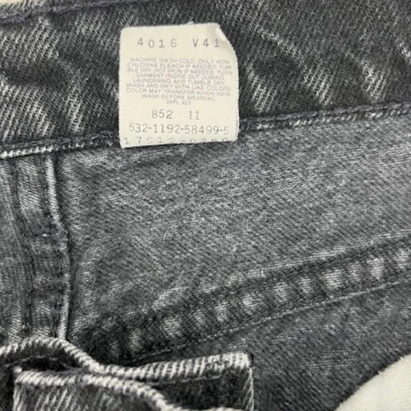 Vintage Levis 512 Slim Fit Tapered Leg Black‎ Acid Wash Jeans 11 M Made in USA - Image 4