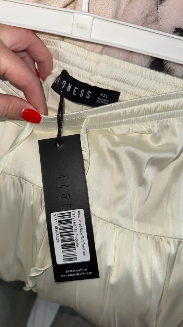 LIONESS NWT Satin Maxi Skirt - Image 3