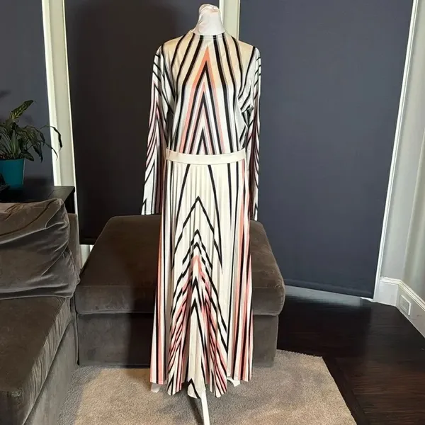 Women’s Long Sleeve Printed Casual Maxi Dress with Pleated Skirt Size M - Image 3
