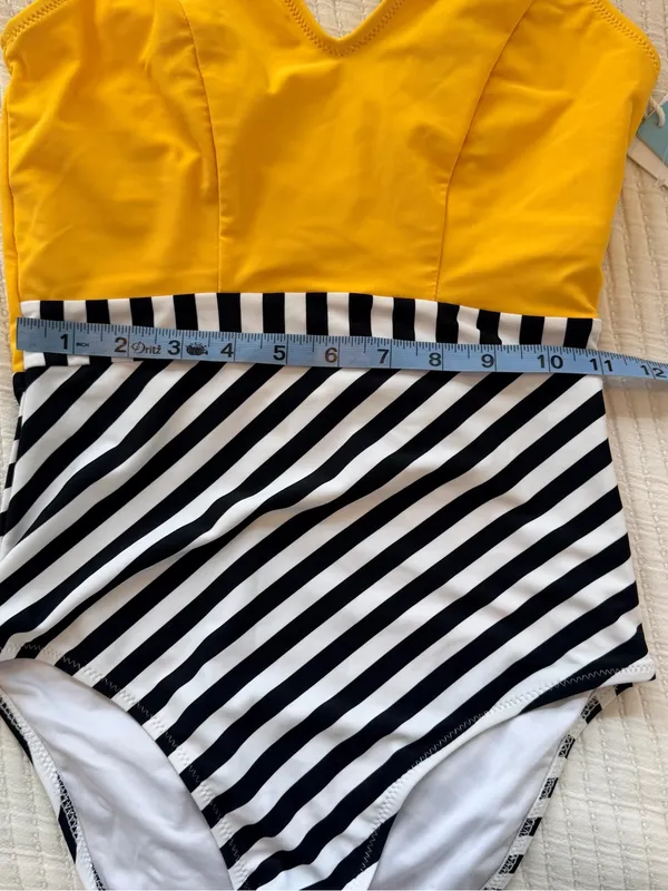 Cupshe Yellow and Black-White Striped One-Piece Swimsuit - Image 8