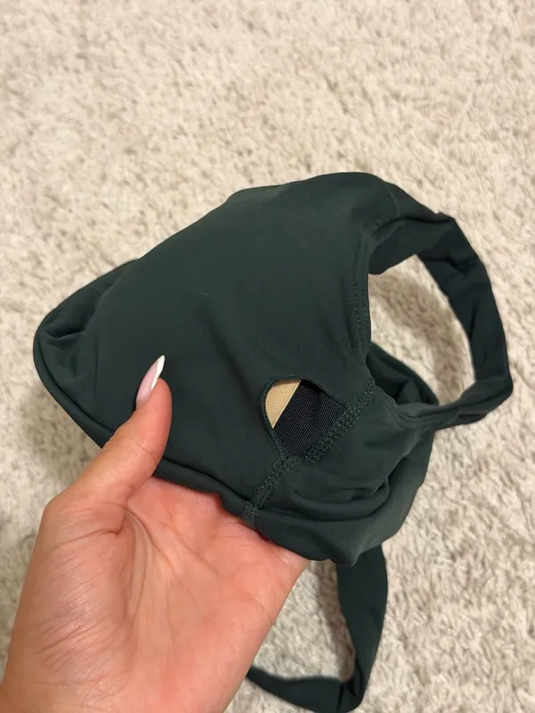 dark green pavoi workout top Size M - Image 4