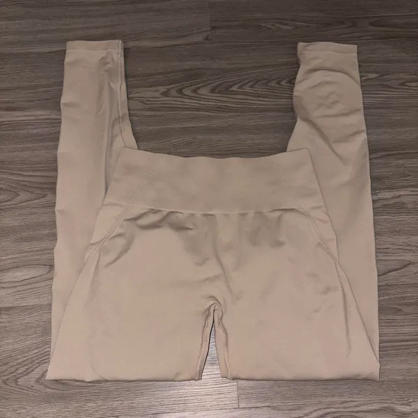 Oner Active “Sand” Beige Effortless Seamless Leggings - Image 3