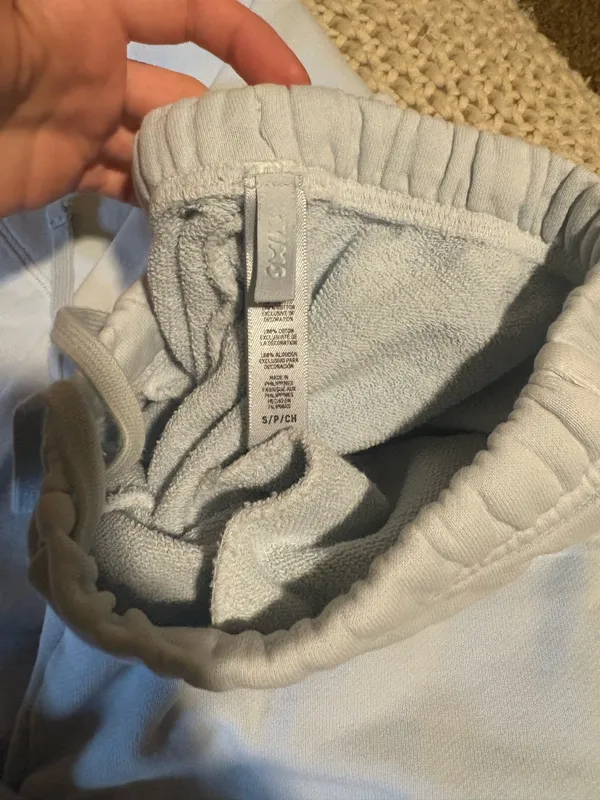 skims french terry hoodie and sweat pants - Image 4