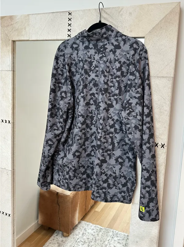 LIV Golf Camo Quarterzip Jacket Gray Size XL - Image 4