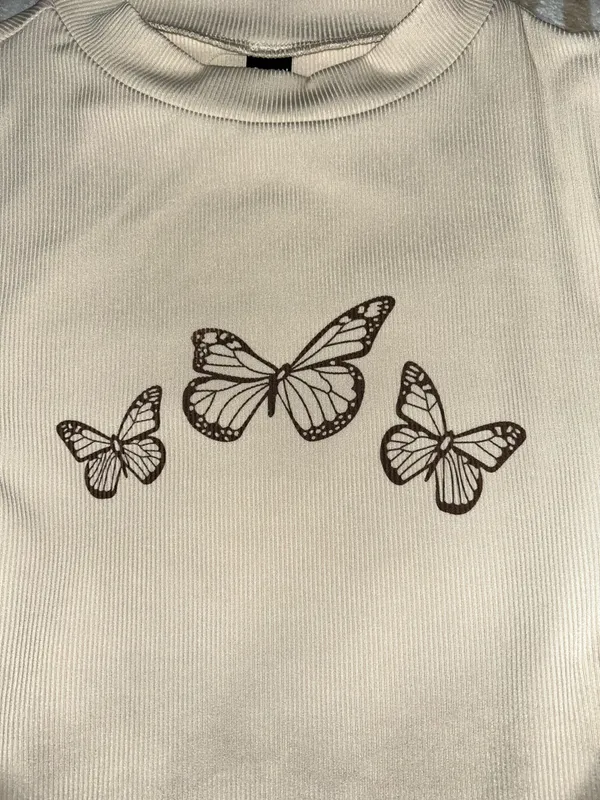 SheIn NWOT Butterfly Print Short Sleeve Cropped Tee M - Image 3