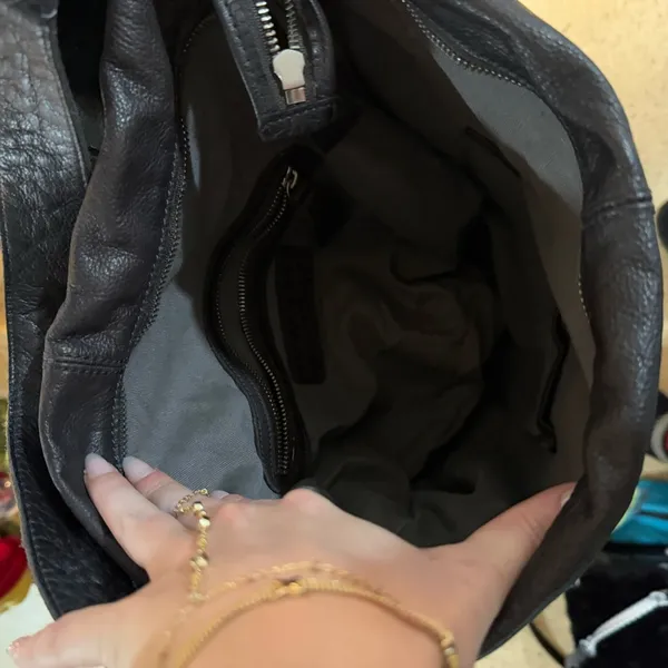 LIEBESKIND BERLIN HOBO Bag - Image 4