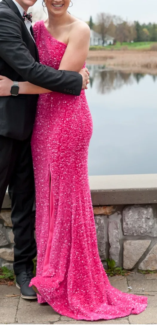 Pink sequined prom dress Size 2 - Image 3