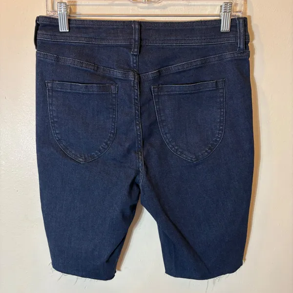 Free People Denim Bermuda Shorts Size 29 Dark Indigo Blue Jorts - Image 2