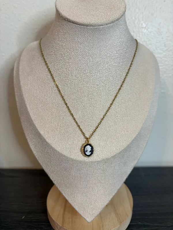 Handmade Gold/Black Cameo Necklace - Image 2