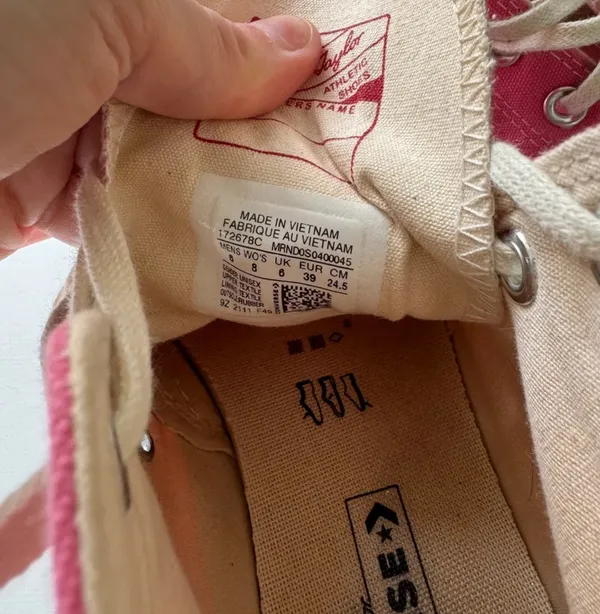 Pink Converse - Image 3