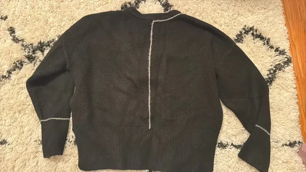 Blu Pepper Sweater Medium Contrast Stitching  - Image 2
