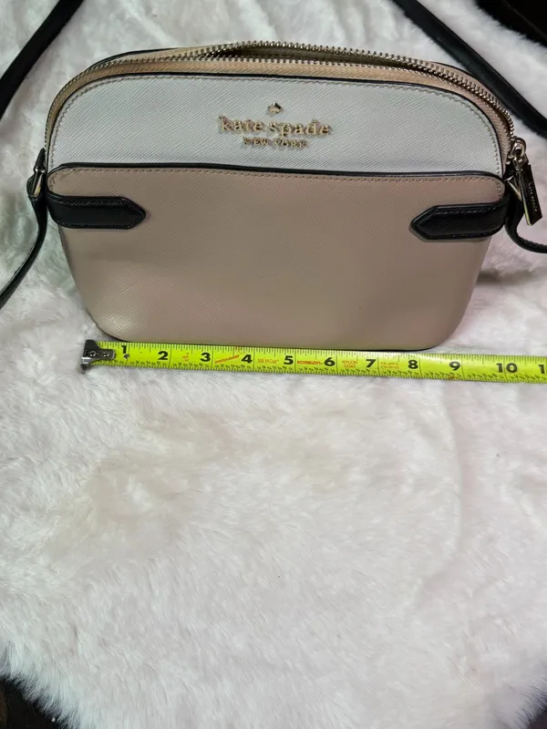 Kate Spade New York grey crossbody bag - Image 2