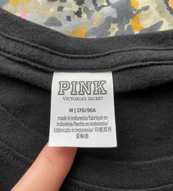 vs pink bedazzled tshirt - Image 2