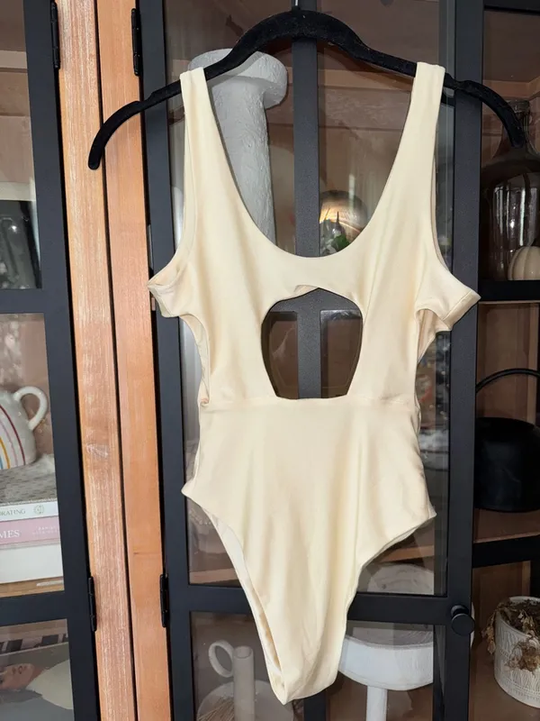 Oh polly bodysuit vneck cutouts seamless scoop open back ivory satin sexy top - Image 6