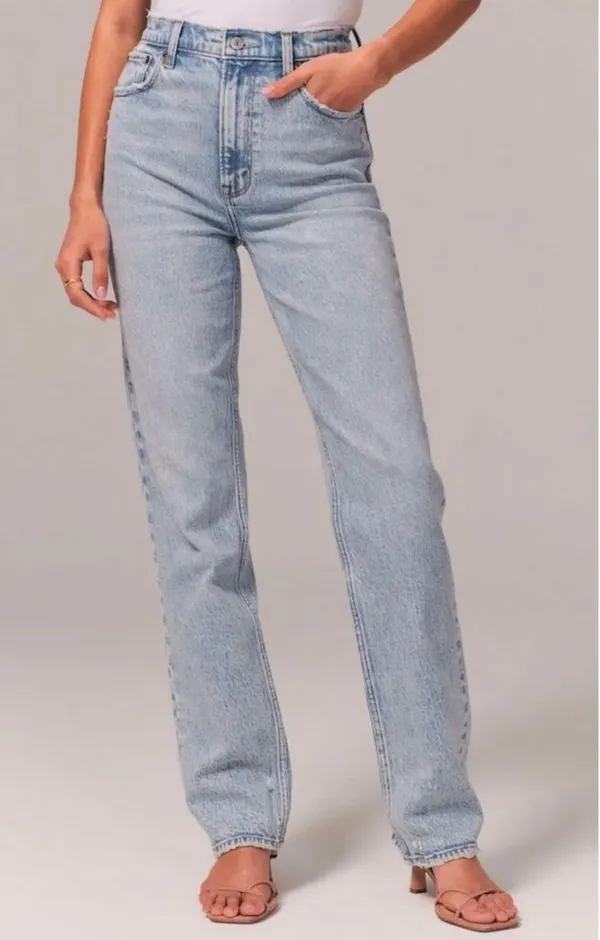 Abercrombie Curve Love Ultra High Rise 90s Straight Jean - Image 3